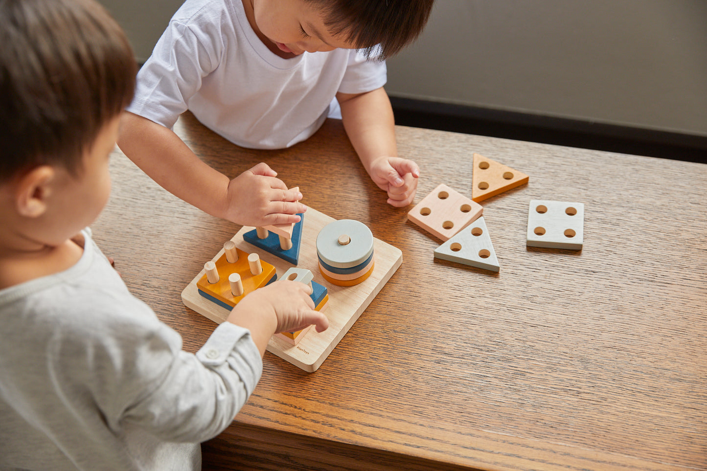 Plantoys Sortierbrett geometrische Formen Orchard