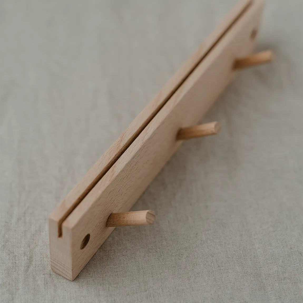 Eulenschnitt - Hakenleiste mit Kartenhalter 25 cm
