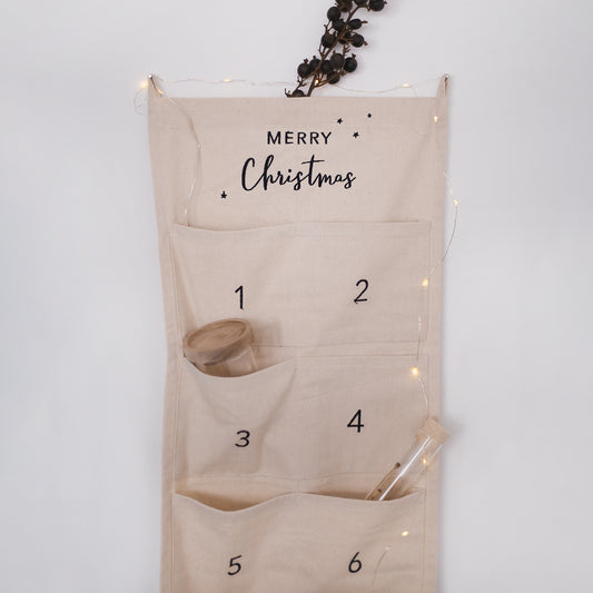 Eulenschnitt Adventskalender "Merry Christmas" 30cm