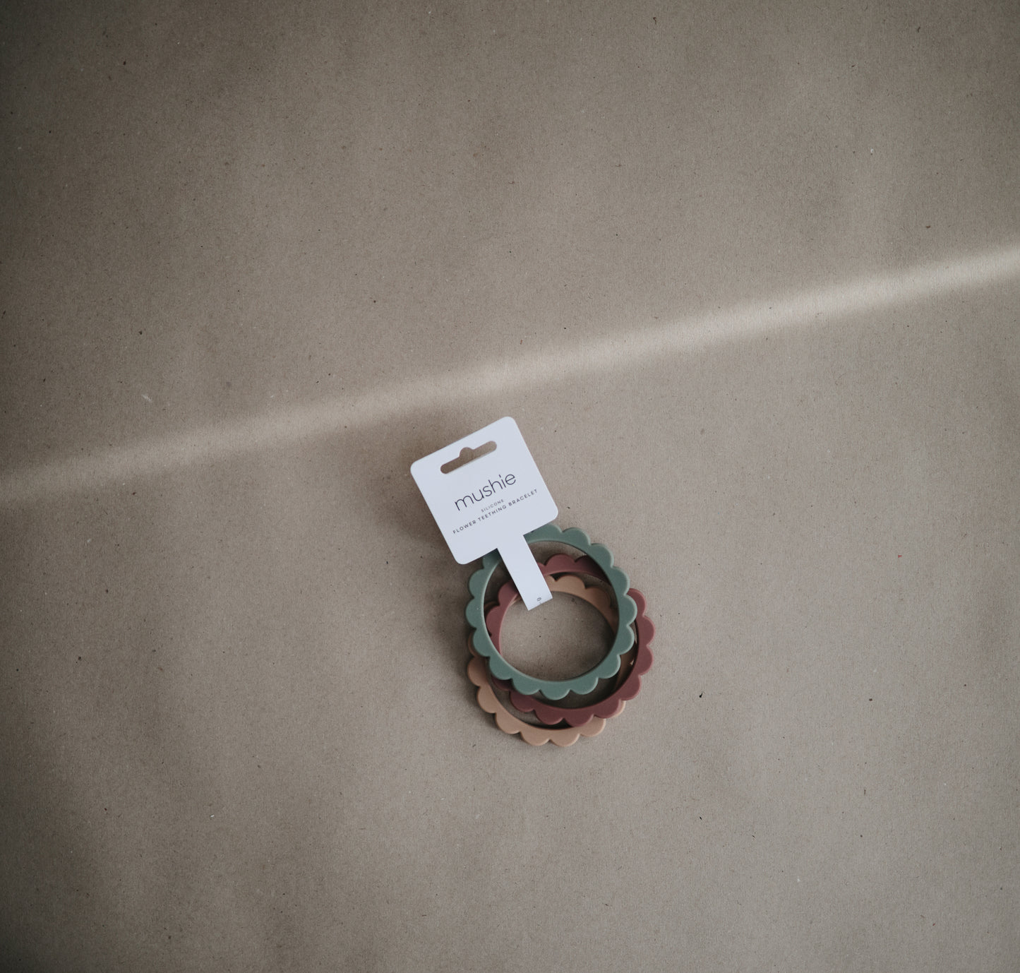 Mushie Beißring & Armband "Flower Berry / Dried Thyme / Natural" 3er Set