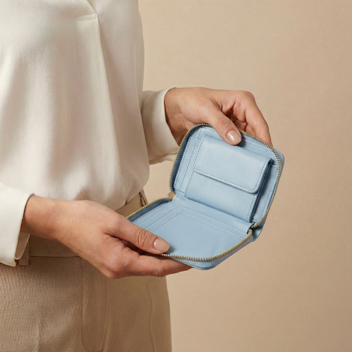 PURA SMALL HELLBLAU