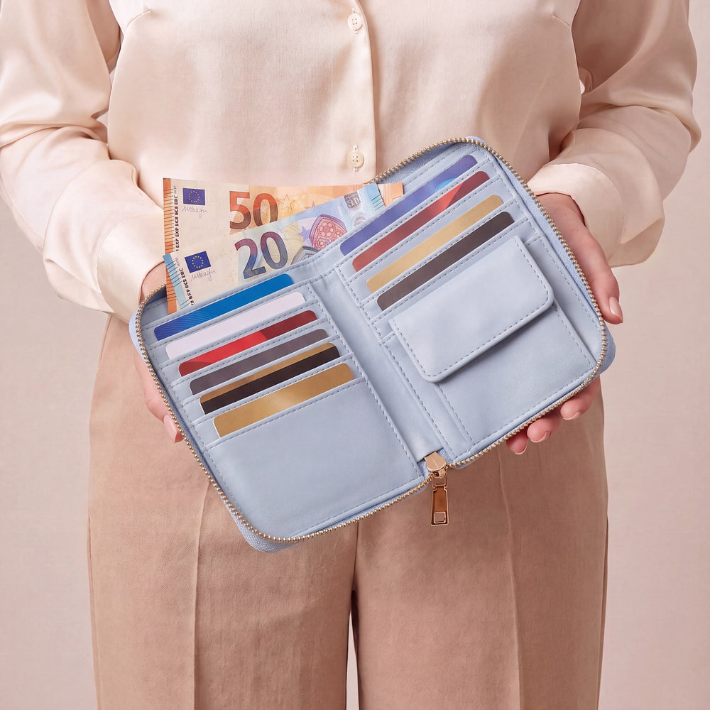 PURA MEDIUM HELLBLAU – 04